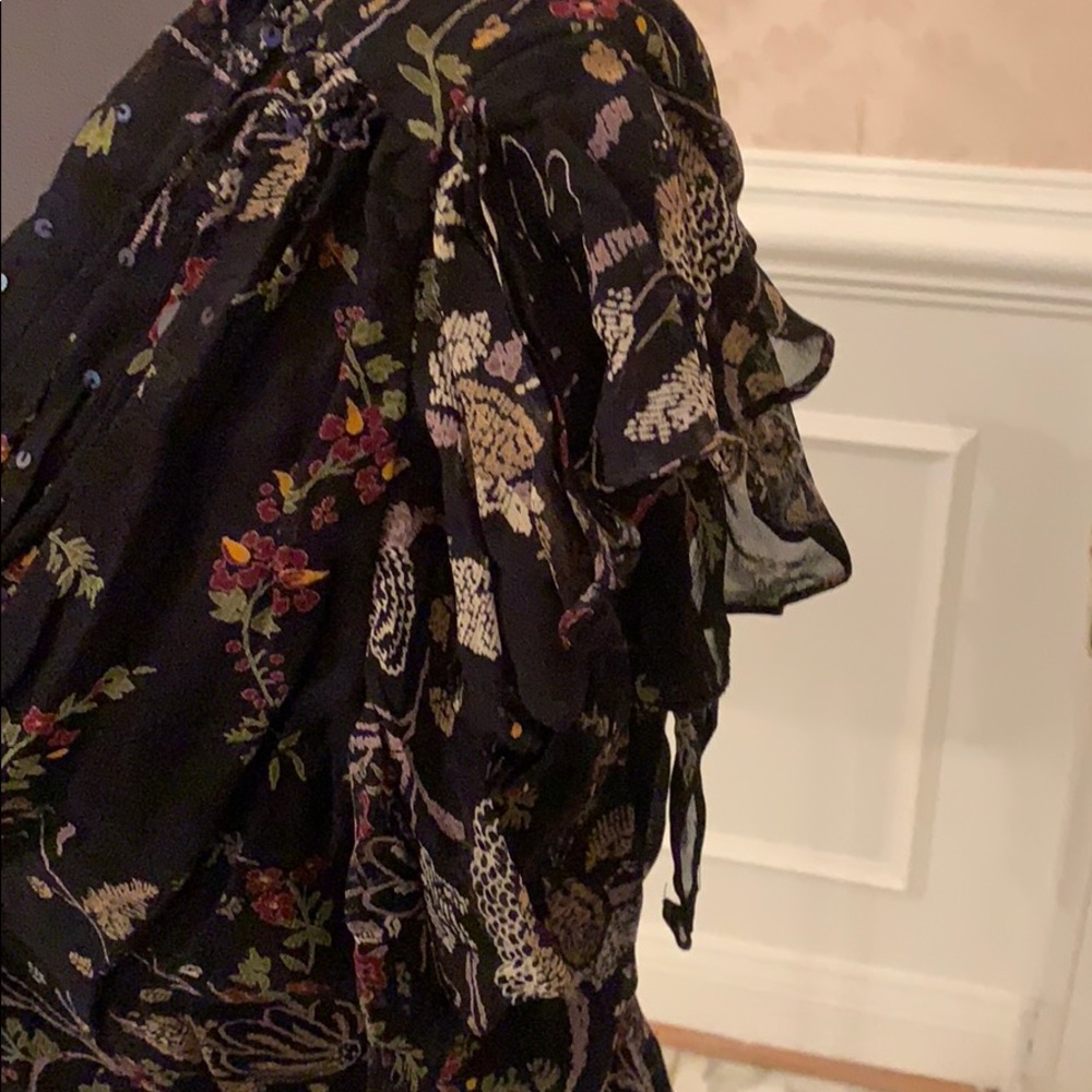 Black printed top with ruffle front and sleeves - Picture 2 of 8